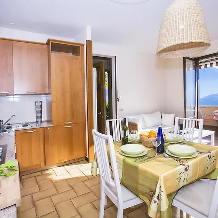 Vista Bella Venere Apartament *
